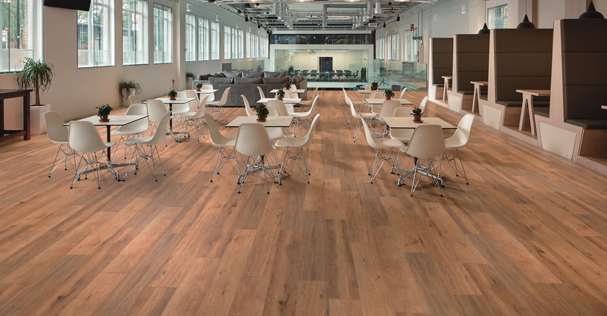 1200 x 625 KARNDEAN COMMERCIAL FLOORING RETAIL RKP8111 Baltic Limed Oak Breakout Area_Office LS1_CM